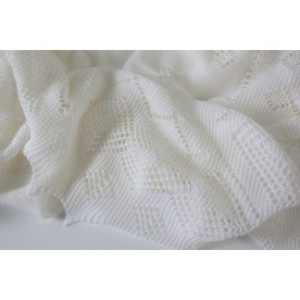 Şal deosebit pentru botez din lână merinos, lucrat manual in Anglia, GH Hurt